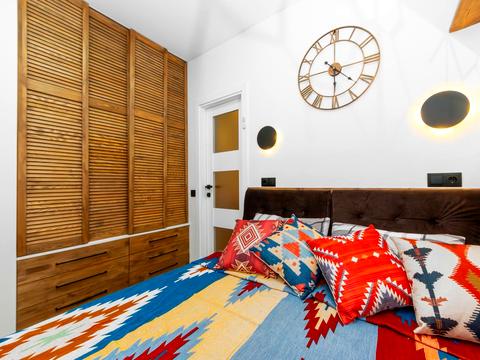 комерційна за адресою урочище Стаїще, 145