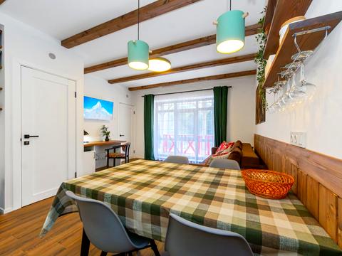 комерційна за адресою урочище Стаїще, 145