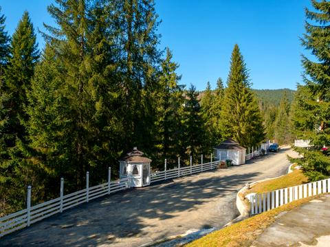 комерційна за адресою урочище Стаїще, 145