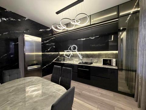 квартира по адресу Защитников Украины пл. (Освобождения), 3