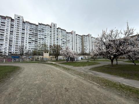 квартира за адресою Оноре де Бальзака вул., 77