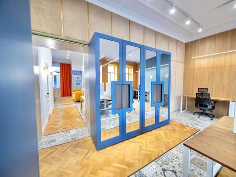 комерційна за адресою Володимирська вул., 92