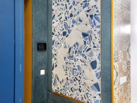 комерційна за адресою Володимирська вул., 92