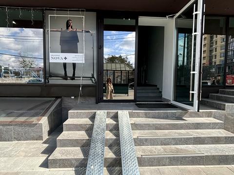 коммерческая по адресу Матвія Донцова ул. (Тургеневская), 24