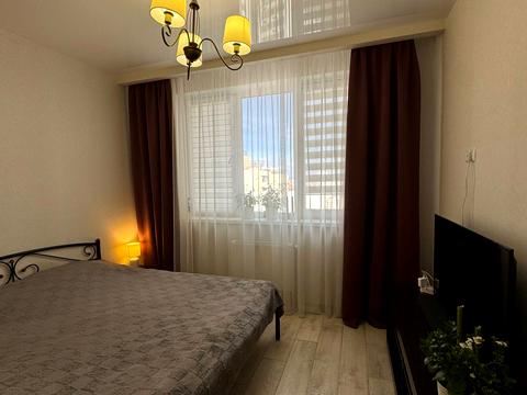 квартира за адресою Андрія Аболмасова вул. (Панельна), 4