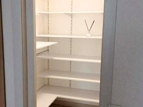 квартира по адресу Романа Ратушного ул. (Волгоградська), (Будинок)