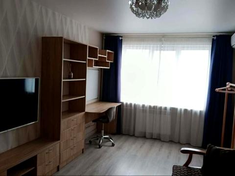 квартира по адресу Романа Ратушного ул. (Волгоградська), (Будинок)