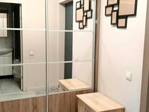 квартира по адресу Романа Ратушного ул. (Волгоградська), (Будинок)