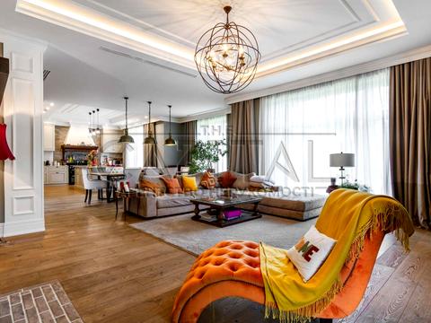 будинок за адресою Центральна вул.