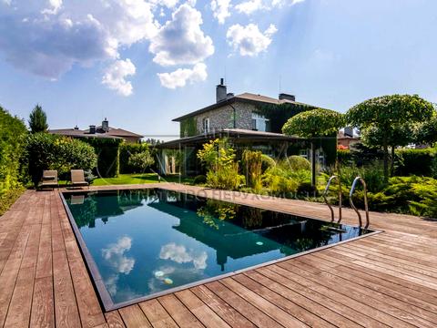 будинок за адресою Центральна вул.