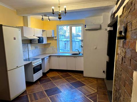 будинок за адресою Магістральна вул.