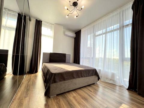 квартира по адресу Кучеревського бульв., 1