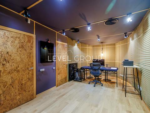 комерційна за адресою Валерія Лобановського просп. (Червонозоряний), 4-Ж