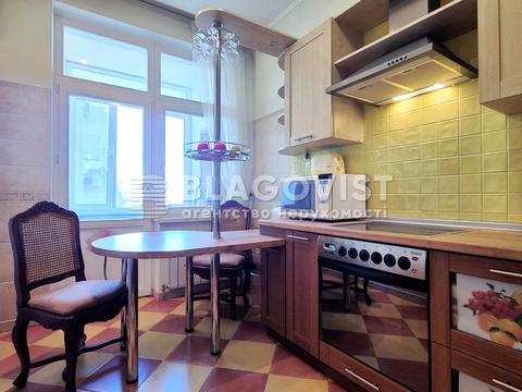 квартира за адресою Панаса Мирного вул., 17
