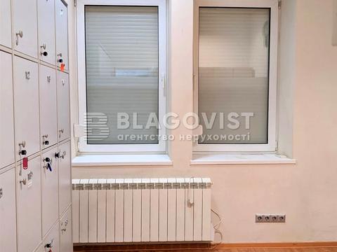 комерційна за адресою Миколи Бажана просп., 12