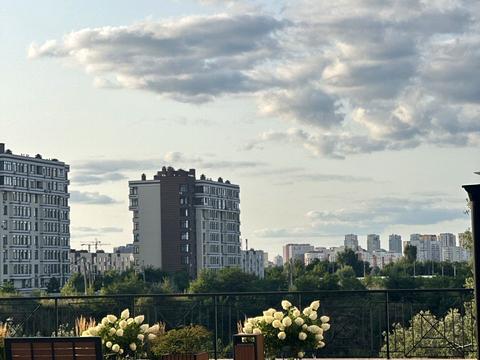 паркомісце за адресою Михайла Максимовича вул. (Онуфрія Трутенка), 24-Г