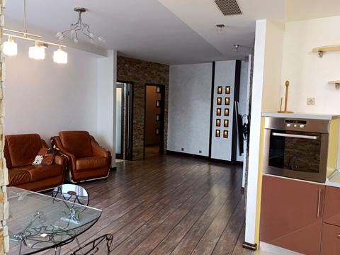 квартира за адресою Миколи Бажана просп., 12