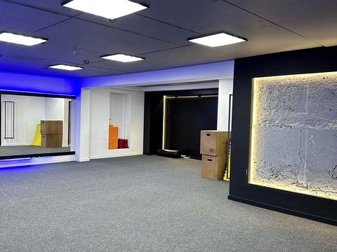 коммерческая по адресу Назара Небожинского ул. (Павлюченка), 16а