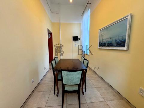 квартира за адресою Заньковецької вул., 6