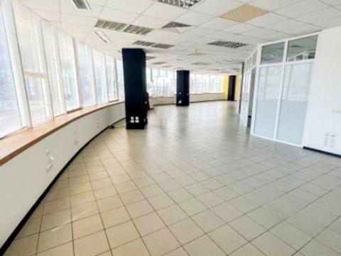 комерційна за адресою Королеви Єлизавети ІІ вул. (Глинки), 2