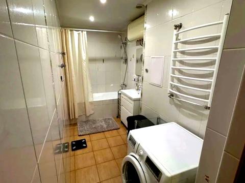 квартира по адресу Миколы Бажана просп., 10