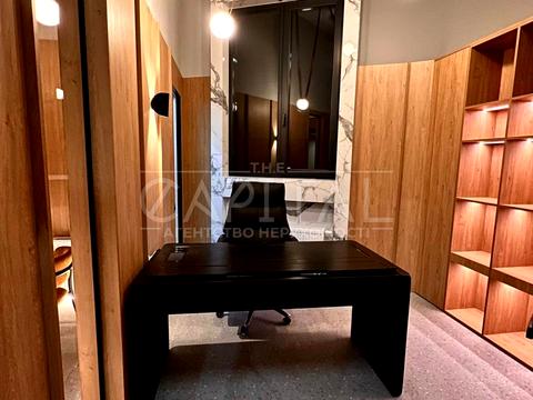 комерційна за адресою Голосіївський просп. (40-річчя Жовтня), 76