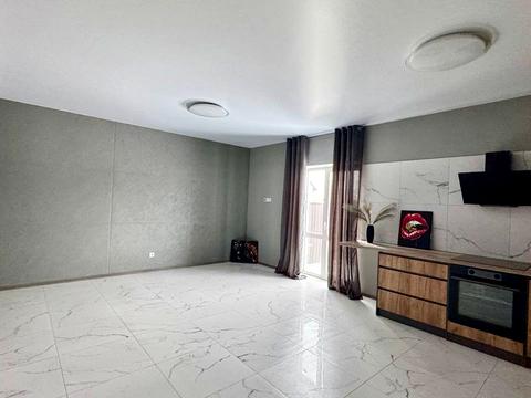 будинок за адресою Українська