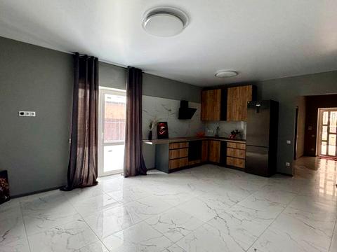 будинок за адресою Українська