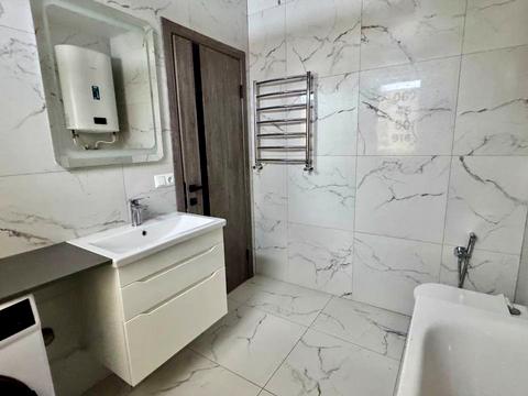 будинок за адресою Українська