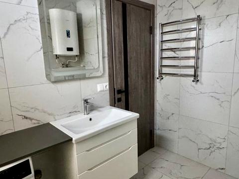 будинок за адресою Українська