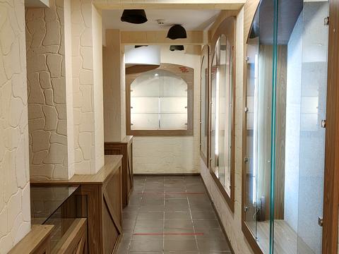 коммерческая по адресу Ивана Мазепы ул. (Январского Восстания), 18/29