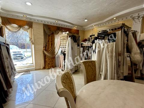 комерційна за адресою Утьосова вул., 16а