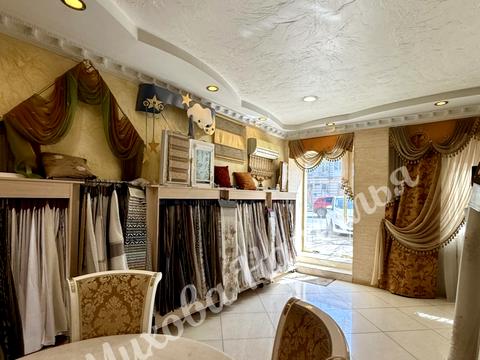 комерційна за адресою Утьосова вул., 16а