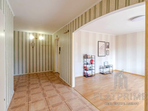 квартира за адресою Олександра Кониського вул., 64-68