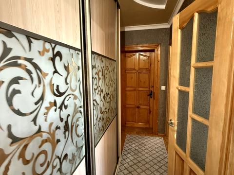 квартира за адресою Захисників України вул., 5