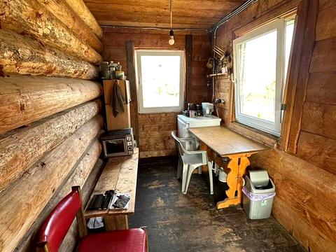 будинок за адресою с. Микитинці, Світла вул.