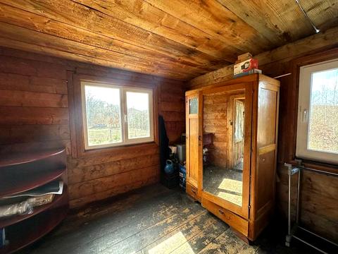 будинок за адресою с. Микитинці, Світла вул.