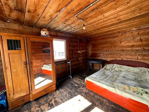 будинок за адресою с. Микитинці, Світла вул.