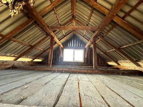 будинок за адресою с. Микитинці, Світла вул.