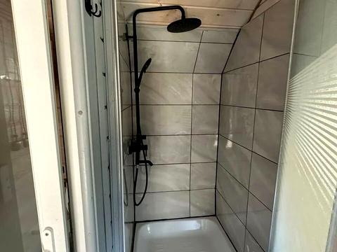 будинок за адресою с. Микитинці, Світла вул.