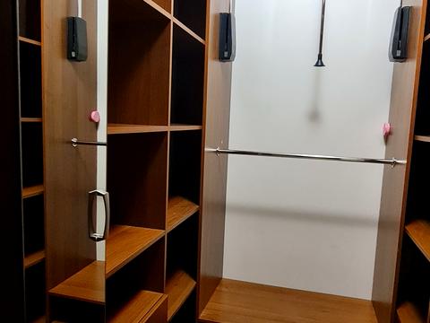 квартира за адресою Срібнокільська вул., 1