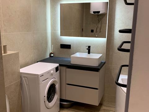 квартира по адресу Олега Мудрака ул. (Генерала Наумова), 1-Б