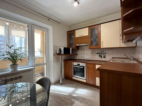 квартира по адресу Драгоманова ул., 20-А