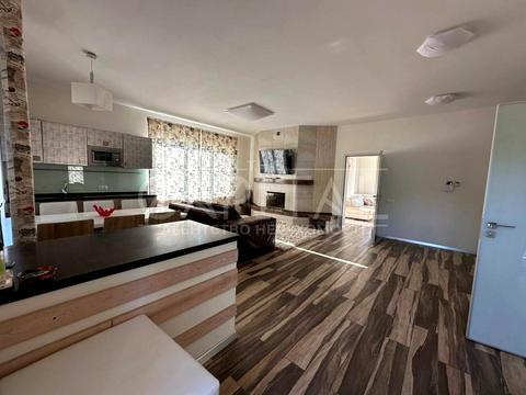 будинок за адресою Космонавтів