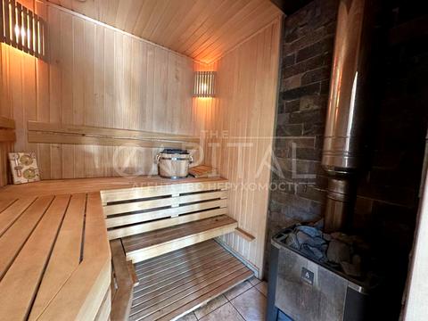 будинок за адресою Космонавтів