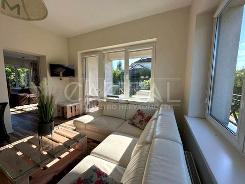 будинок за адресою Космонавтів