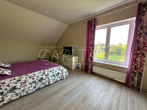 будинок за адресою Космонавтів