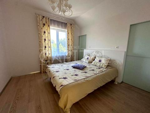 будинок за адресою Космонавтів