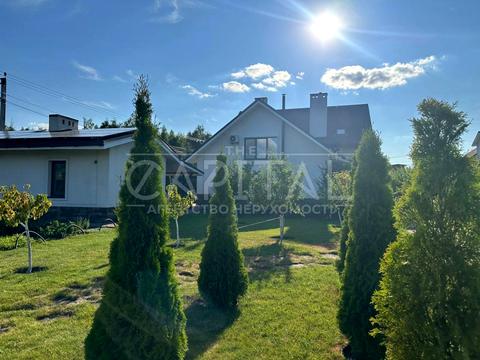 будинок за адресою Космонавтів