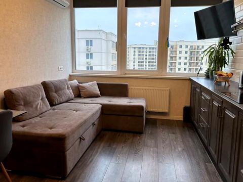 квартира за адресою Полковника Гуляєва просп. (Маршала Жукова), 111